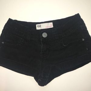 rsq black shorts !